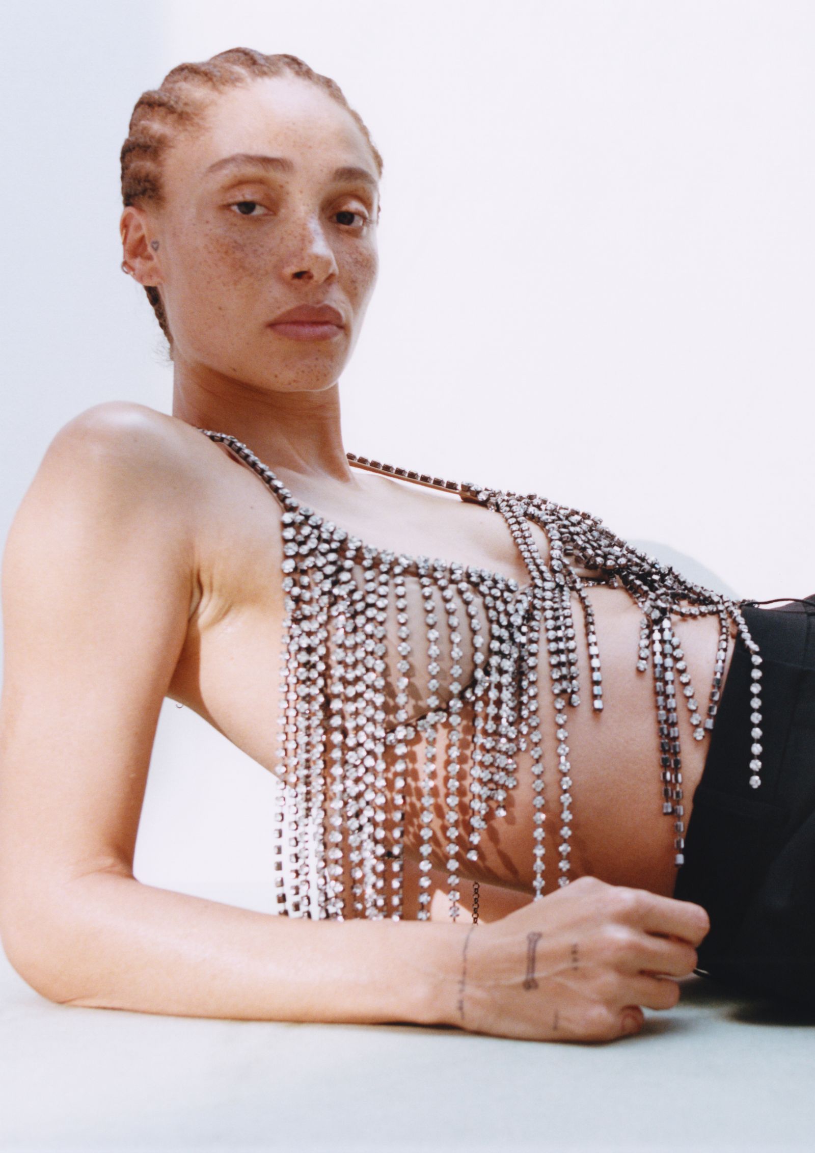 2026春夏メンズ潮流まとめ：ベージュ/白・短丈・テーラリング再定義