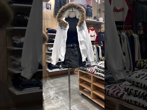 【冬はまだこれから！GAL.Y2K風コーデ❄️】参考にしてみてね🫶shorts fashion wego outfit… サムネイル