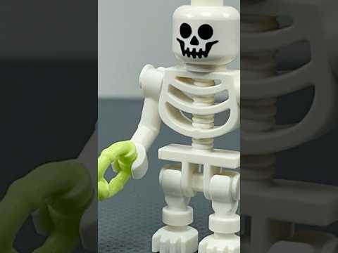 Why LEGO Keys Are The Most Pointless Piece Ever Made... サムネイル