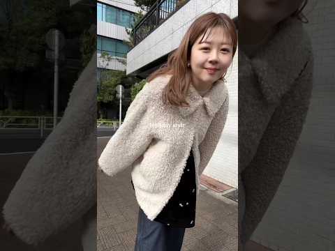 ホリデー気分で楽しむ、大人の冬コーデ