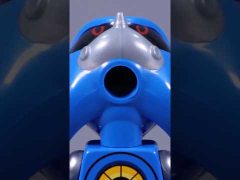 LEGO Just Made The First Minifigure With A Real Neck...