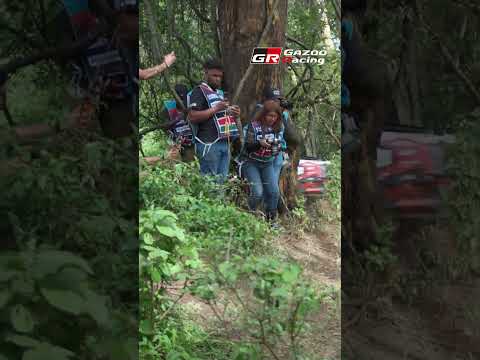 Breaking the Surface: High-Speed Water Action in Kenya